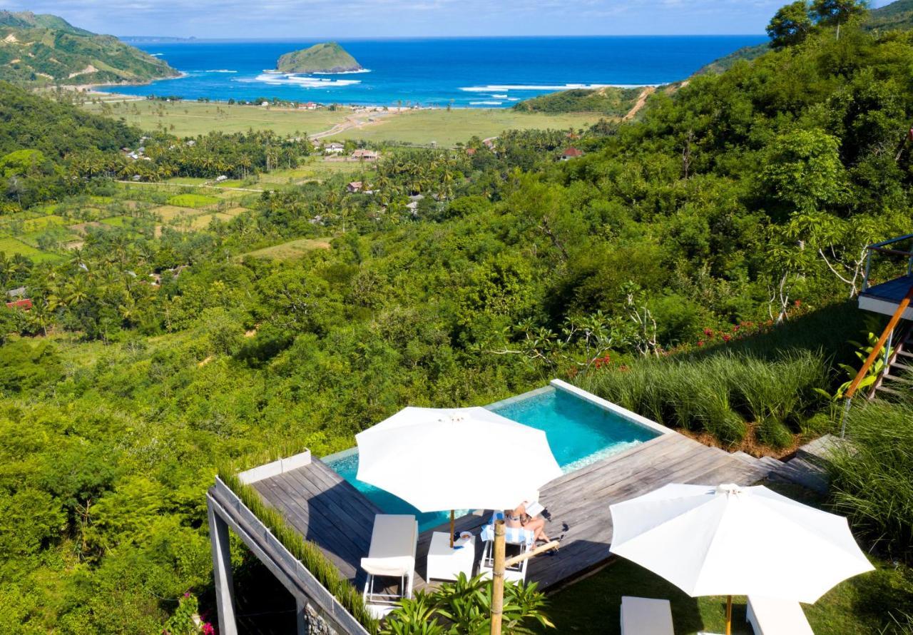 Villa Atas Pelangi Kuta  Exterior photo
